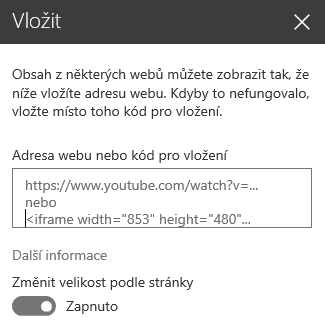 Snímek obrazovky s dialogem vložení kódu na SharePointu