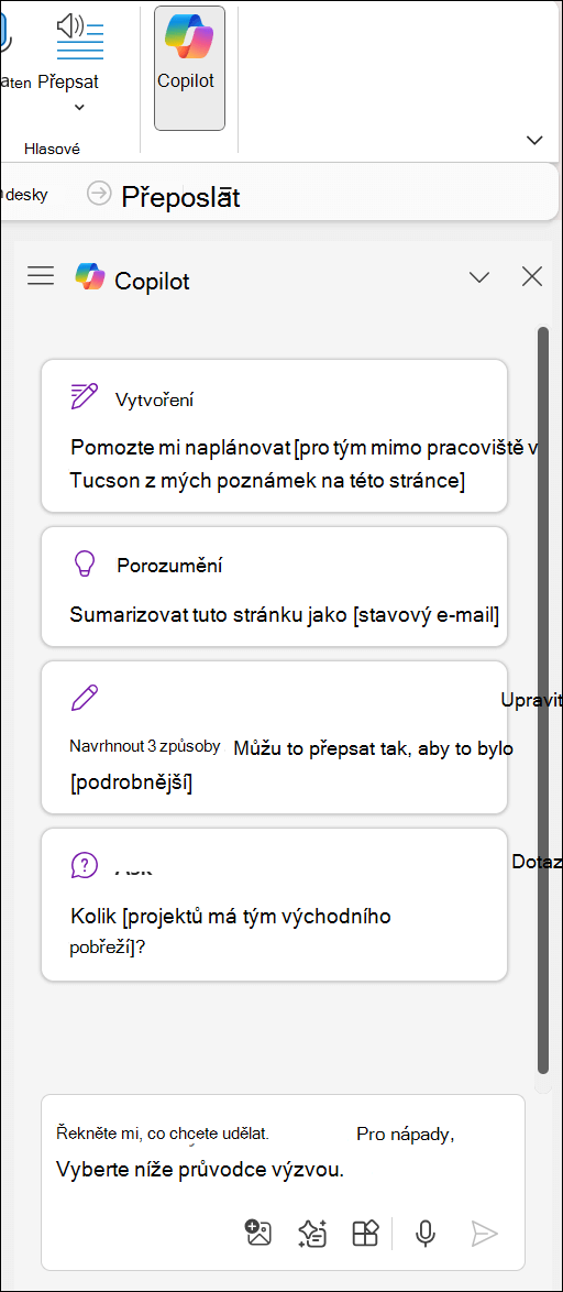 Podokno Copilotu v OneNote na pravé straně stránky.