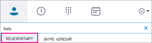 Když je zvýrazněna možnost Kontakty, můžete prohledat adresář organizace.