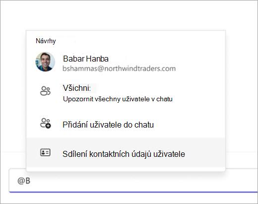 Snímek obrazovky znázorňující, jak vytáhnout kontakt ke sdílení pomocí @mention.