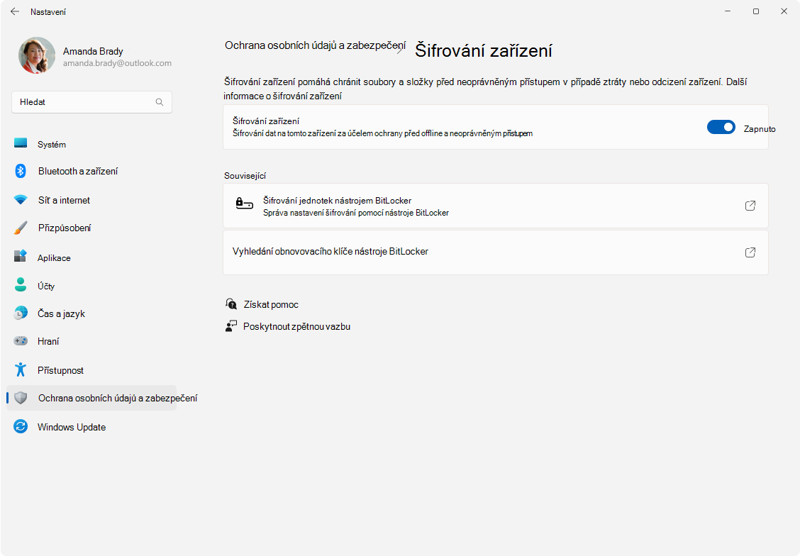 Snímek obrazovky Nastavení – šifrování zařízení.