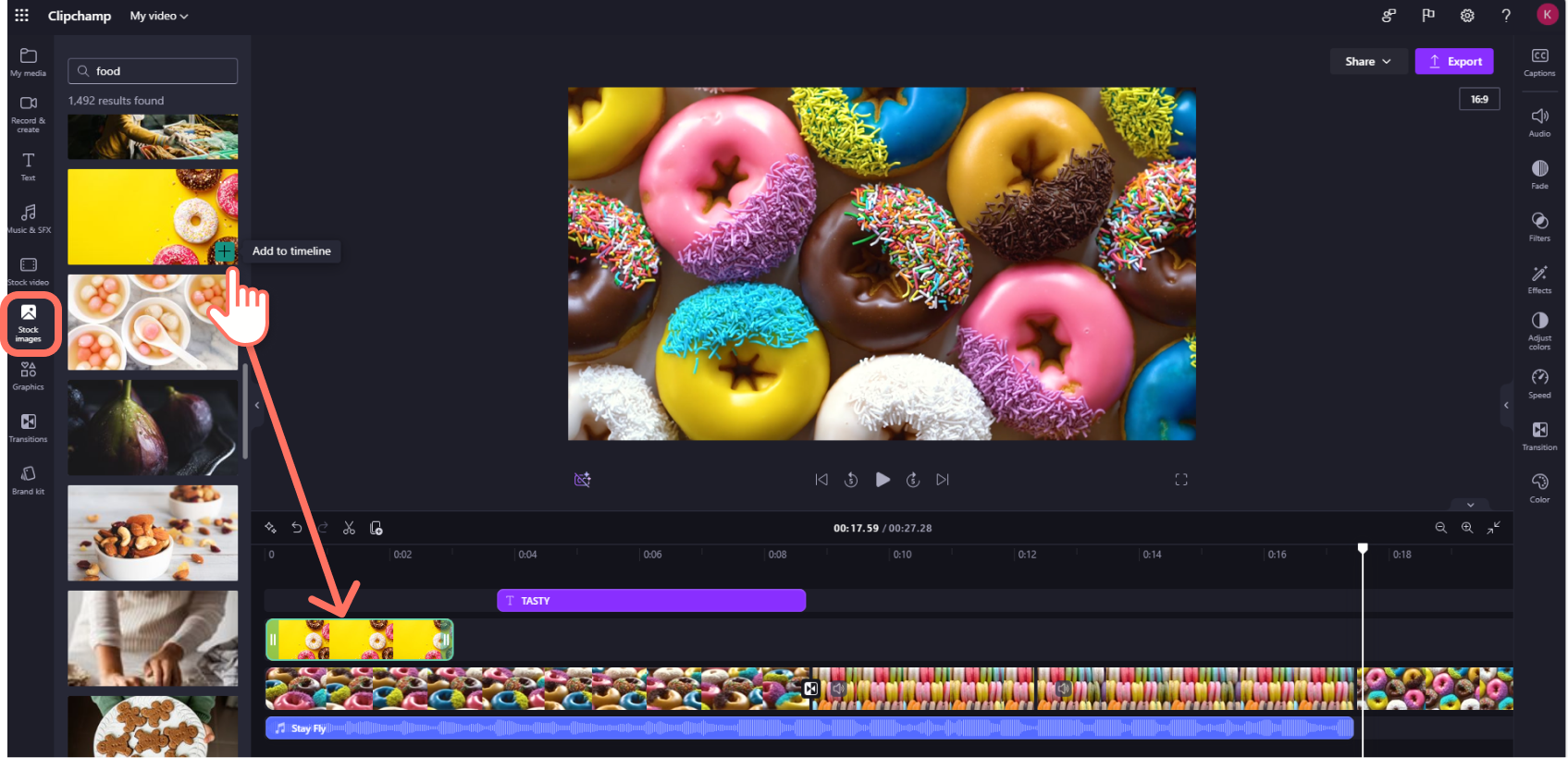 Snímek obrazovky s Clipchamp pro pracovní účty přetahováním obrázku akcie na časovou osu