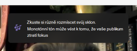 Snímek obrazovky s nadhozem.