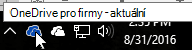 Snímek obrazovky znázorňující ukazatel myši na modré ikoně OneDrivu s textem OneDrive pro firmy