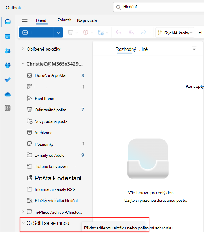Snímek obrazovky s automaticky otevíraným oknem v Outlooku pro přidání sdílené složky nebo poštovní schránky