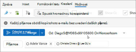 Spusťte hromadnou korespondenci s příjemci. Každý příjemce obdrží vlastní kopii e-mailu bez uvedení dalších příjemců.