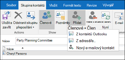 Vyberte Přidat členy, které chcete přidat do skupiny kontaktů.