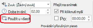 Příkaz Použít u všech na kartě Přechody v PowerPointu