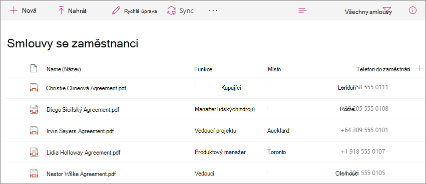Snímek obrazovky s knihovnou zaměstnaneckých smluv