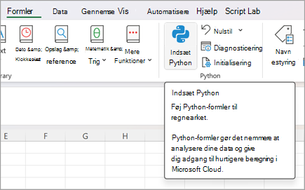 Gå til Formler, og vælg derefter Indsæt Python.