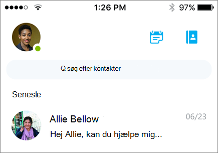 Et skærmbillede, der viser de seneste samtaler i Skype for Business til iOS.
