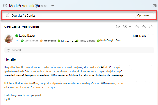 Vælg Opsummering for Copilot for at oprette et resumé af en mailtråd.