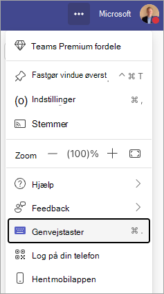 Menuen Indstillinger og mere med tastaturgenveje fremhævet.
