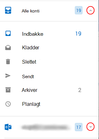Viser Outlook-mapper med rullepile i en cirkel i højre side af skærmen.