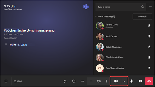 Screenshot: Teams-Raumkonsole mit Dropdownpfeil neben hervorgehobenem Kamerasymbol