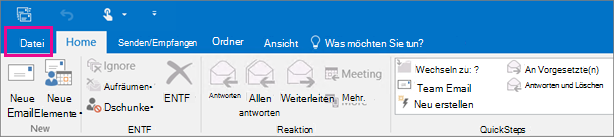 So sieht das Menüband in Outlook 2016 aus.