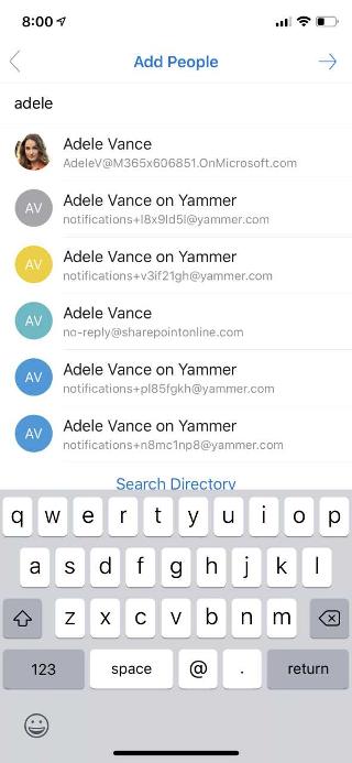 Zeigt einen mobilen Bildschirm mit personen hinzufügen oben und eine Liste der Personen darunter an.