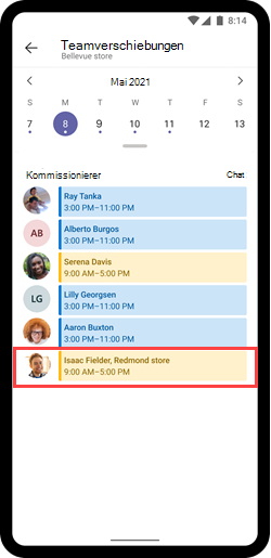 Screenshot des Zeitplans auf Mobilgeräten, der einen Mitarbeiter von einem anderen Standort als externen Mitarbeiter zeigt.