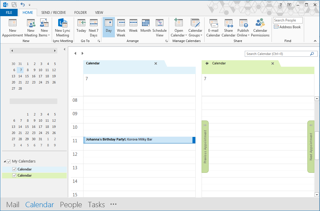 The calendars appear side by side in the reading pane.