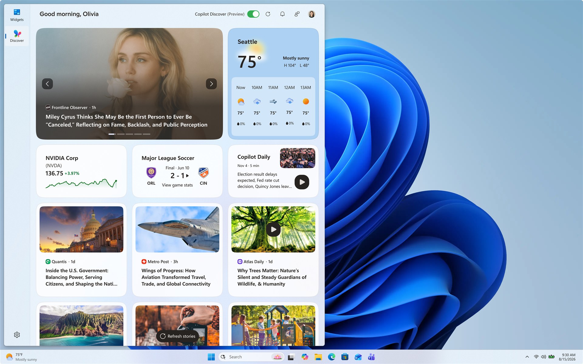 Discover dashboard displaying personalized news, weather, stocks, sports, and video cards.