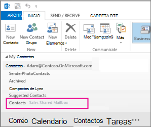 Lista de contactos compartida en el panel de contactos de Outlook