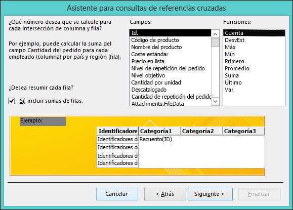 Seleccione un campo y una función para calcular en el Asistente para consultas de referencias cruzadas.