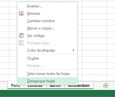 En el menú contextual, Desagrupar hojas se ha seleccionado.