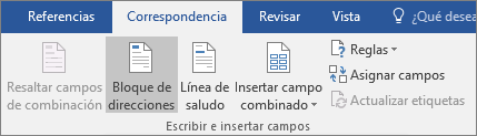 Como parte de Word combinación de correspondencia, en la pestaña Correspondencia, en el grupo Escribir & Insertar campos, elija Bloque de direcciones.