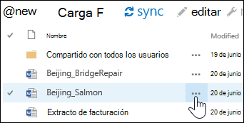 Seleccione el icono Más puntos suspensivos situado junto al nombre del documento en OneDrive para la Empresa para abrir la tarjeta flotante de documentos
