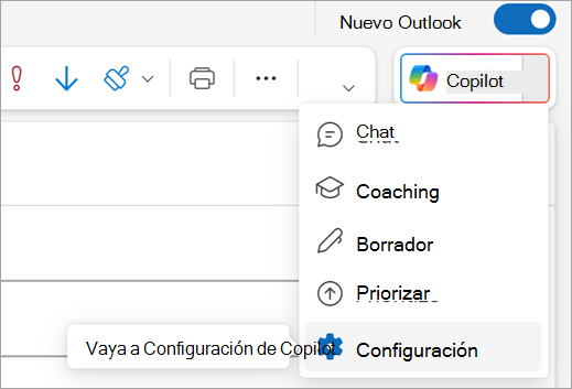 Muestra la opción Configuración en el menú Copilot en la parte superior derecha de Outlook.