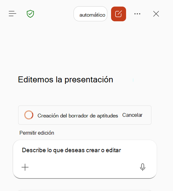 Captura de pantalla que muestra a Copilot procesando un flujo de trabajo grabado para crear un borrador de aptitud.