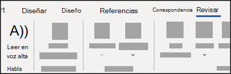 Seleccione Leer en voz alta en la pestaña Revisar.