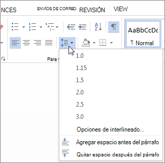 Captura de pantalla de la pestaña Inicio en Word donde se muestra el menú Espaciado entre líneas y párrafos.