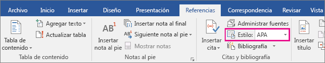 La opción Estilo APA está resaltada en la pestaña Referencias.