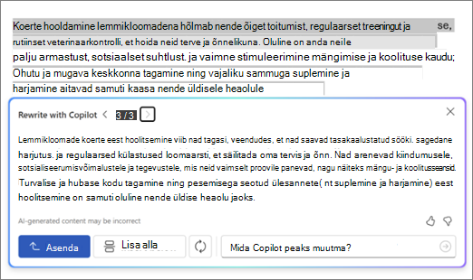 Kuvatõmmis Wordi Copilotist koos teksti ümberkirjutamise soovituste ja valikutega