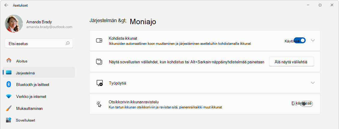Näyttökuva Asetukset-järjestelmän >> moniajosta.