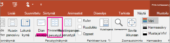 Näyttää Näytä tiivistelmän perustyyli -kohdan PowerPointissa