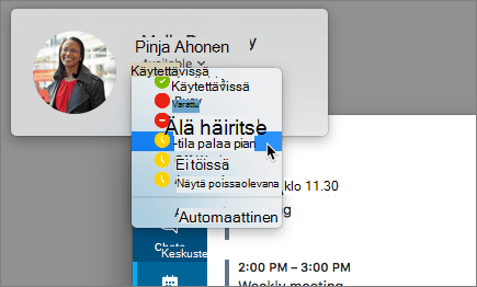 Näyttökuva skype-ikkunan pystynäkymästä, jossa tavoitettavuuden tilavalintaikkuna on valittuna.