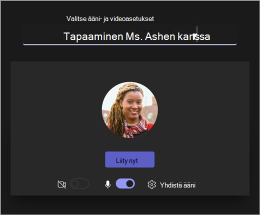 Näyttökuva avautuvasta näytöstä, kun opettaja aloittaa kokouksen Microsoft Teams for Education.