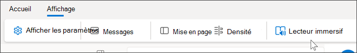 Capture d’écran de la partie supérieure d’Outlook web montrant l’onglet Affichage sélectionné et le pointeur de la souris sur le lecteur immersif
