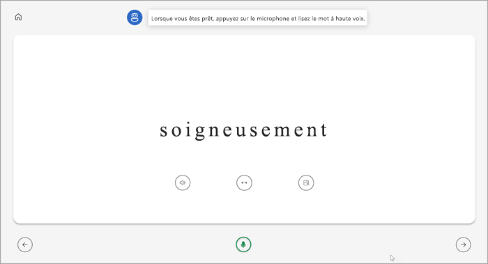 affichage en plein écran de la page de l’assistant de lecture des étudiants. le mot soigneusement est affiché avec des boutons pour lire le mot, étirer le mot ou voir une image en dessous. un microphone vert se trouve au centre inférieur de la page.