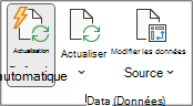 Groupe de données dans l’onglet Analyse de tableau croisé dynamique du ruban. Le groupe Données contient les boutons Actualiser automatiquement, Actualiser et Modifier la source de données.