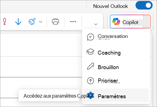 Affiche l’option Paramètres dans le menu Copilot en haut à droite d’Outlook.