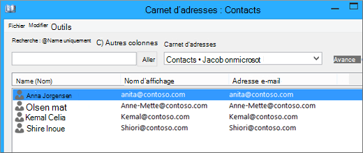 Lorsque vos contacts sont importés de Google Gmail vers Office 365, vous les voyez répertoriés dans carnet d’adresses : Contacts