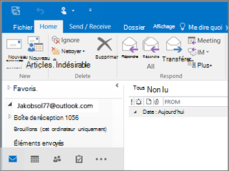 Image de ce à quoi cela ressemble lorsque vous avez un compte Outlook.com dans Outlook 2016.