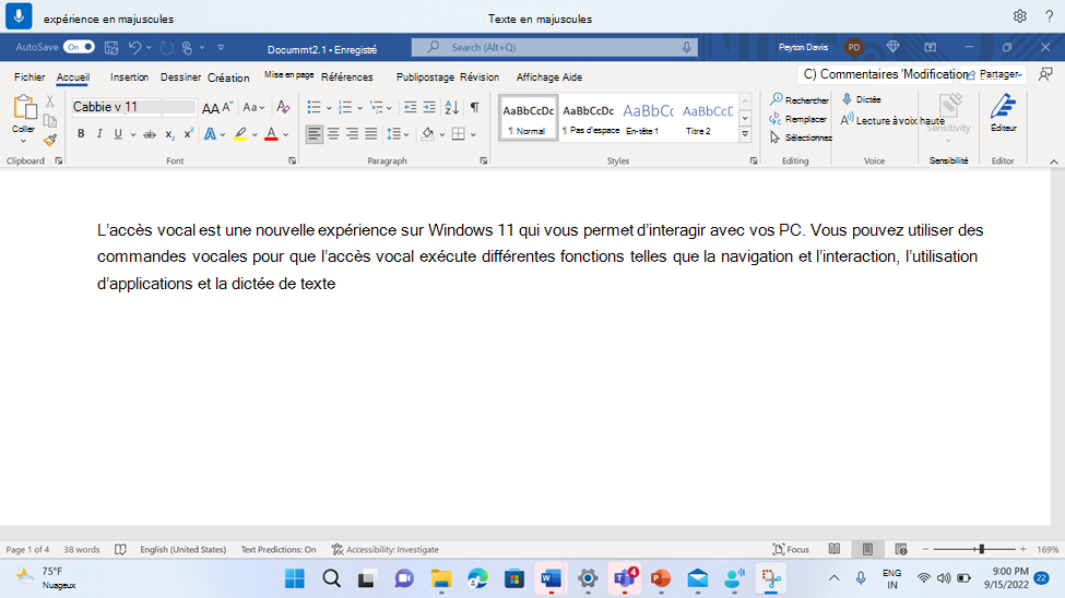 Word document montrant la commande d’accès vocal en majuscules.