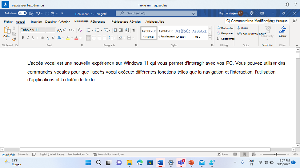 Word document montrant la commande d’accès vocal Majuscule.
