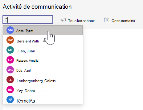 Capture d’écran montrant la liste des étudiants qui apparaît après la recherche de la lettre G dans la zone de recherche des étudiants. Les listes déroulantes supplémentaires affichées à gauche incluent les canaux et les périodes