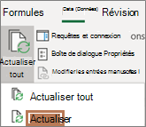 Souris pointant vers la commande Actualiser sur le ruban