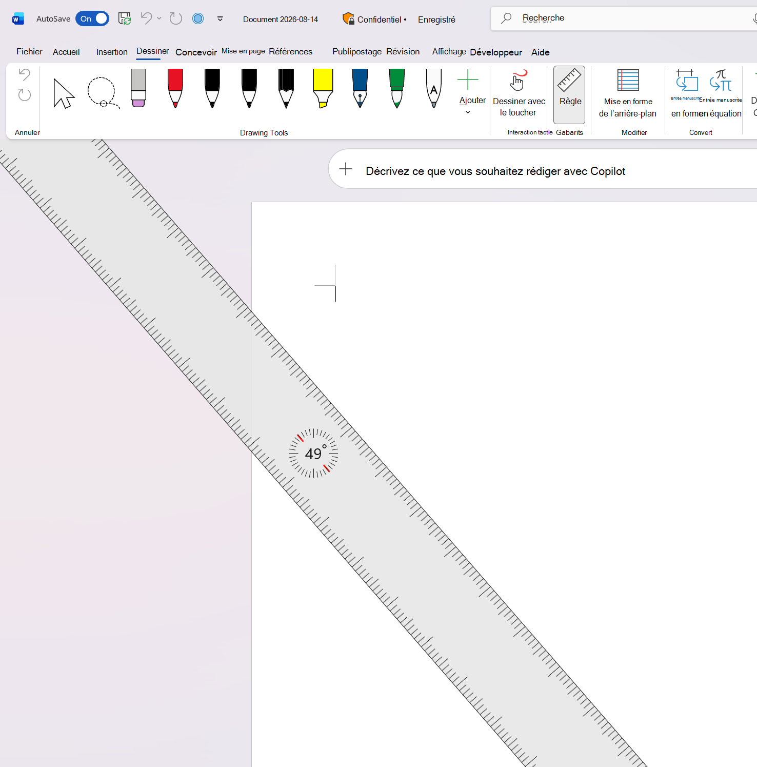 Capture d’écran de la règle de l’onglet Dessin dans Word tournée à un angle de 49 degrés.